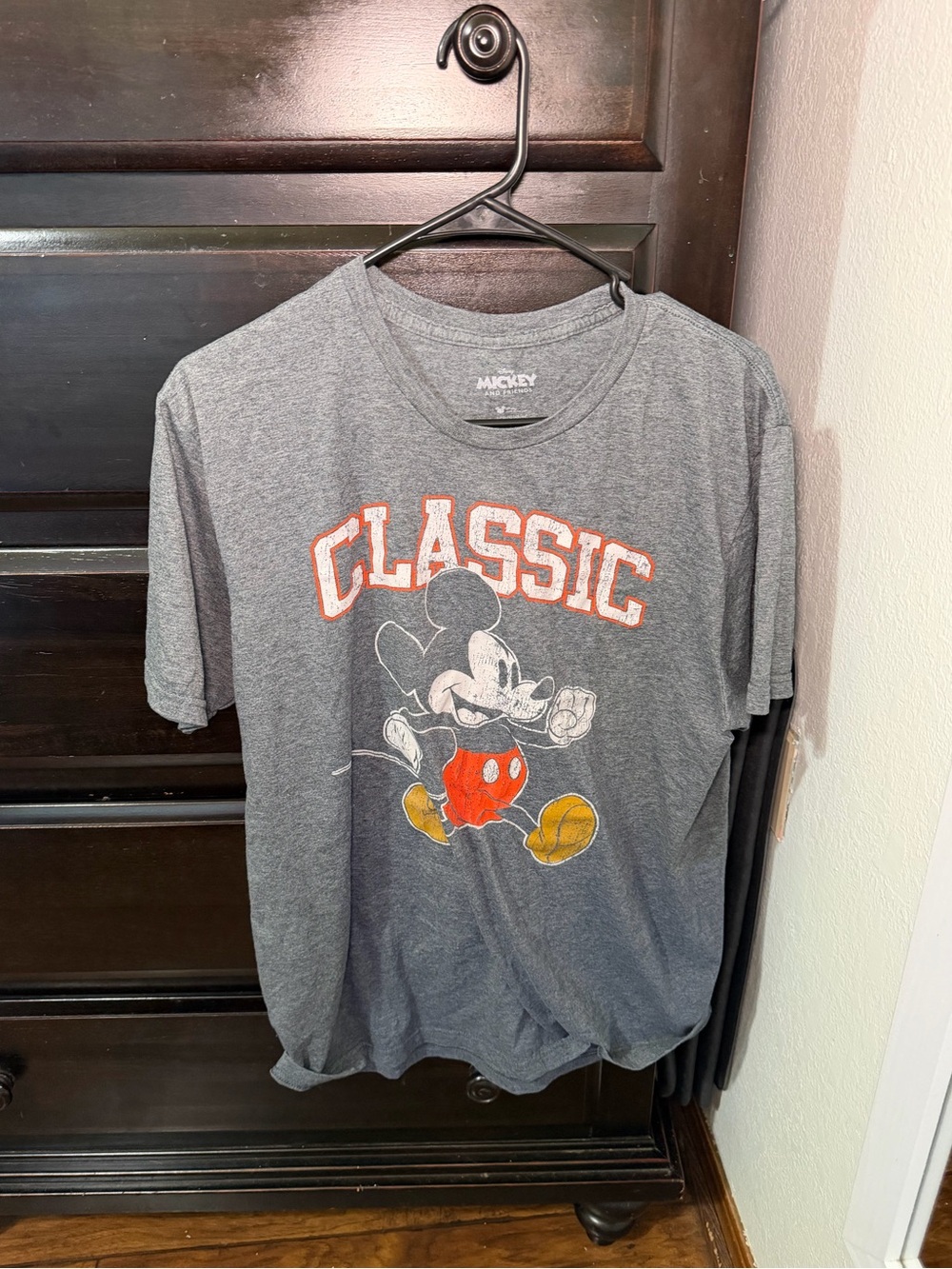 Disney Mickey Mouse grey t-shirt Size L